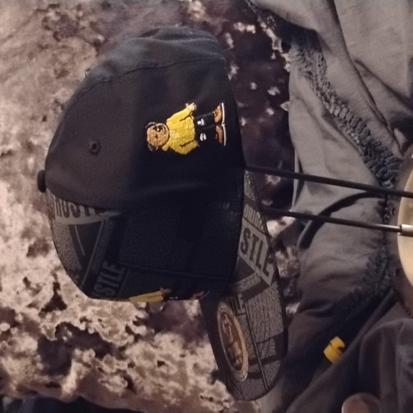 Snapback hat - Picture 2 of 5